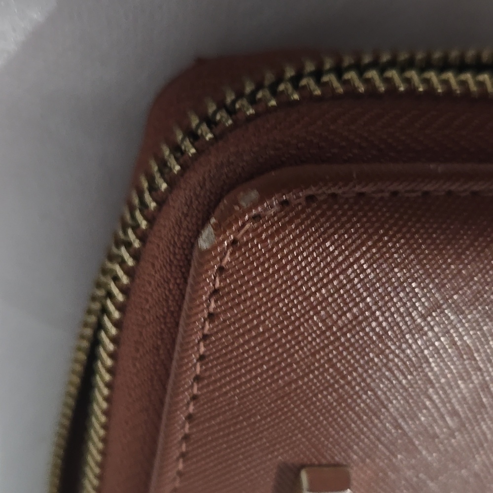 Steve Madden Tan Wallet with Gold Detail - Picture 6 of 9